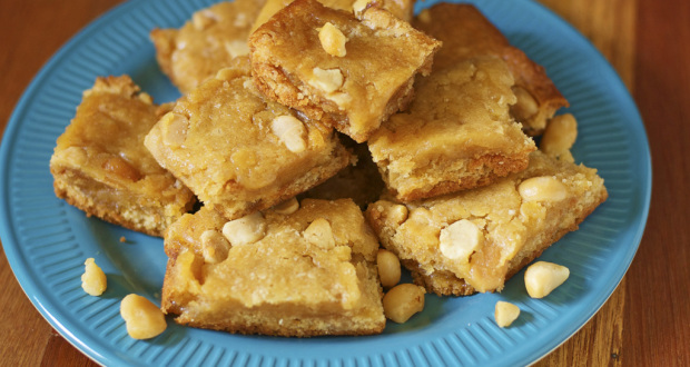 Gluten Free Lemon Blondies Recipe